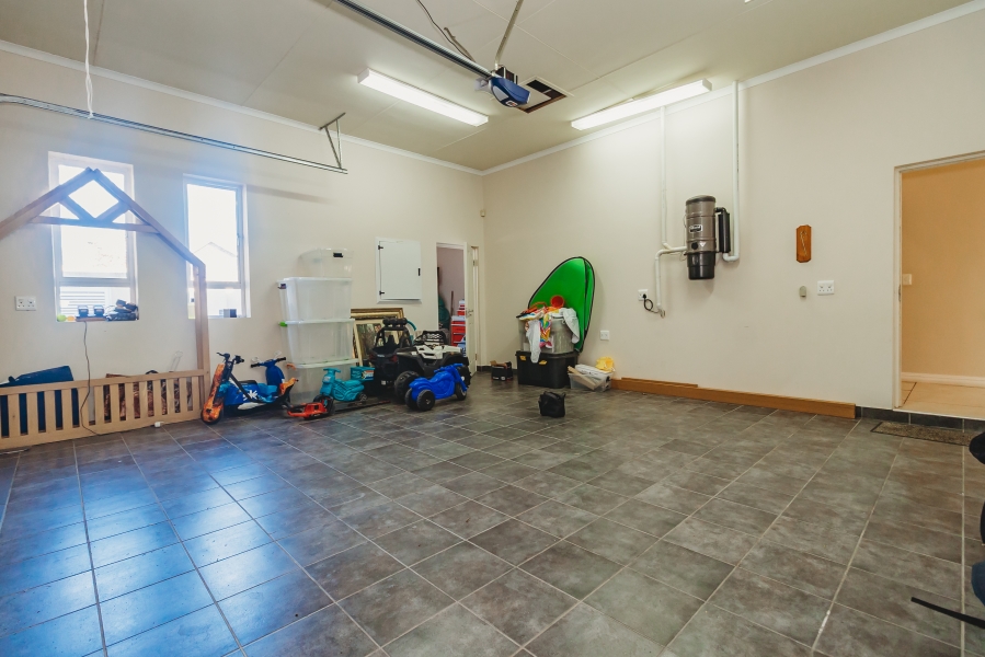 4 Bedroom Property for Sale in King George Park Western Cape